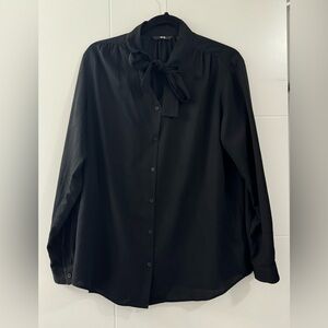 Uniqlo Black Blouse size M